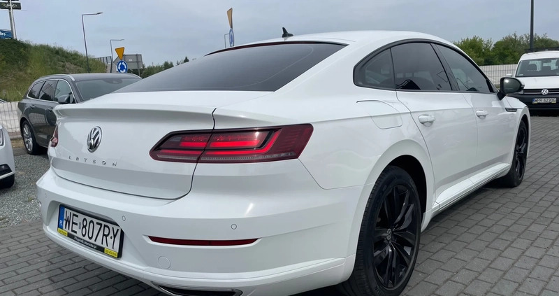 Volkswagen Arteon cena 84900 przebieg: 167000, rok produkcji 2017 z Mikołajki małe 232